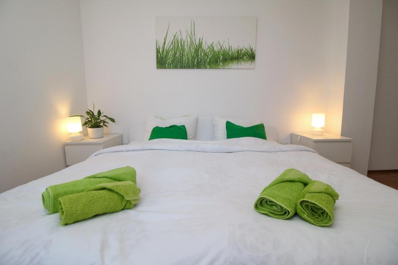 Apartment Nana Ровінь Екстер'єр фото